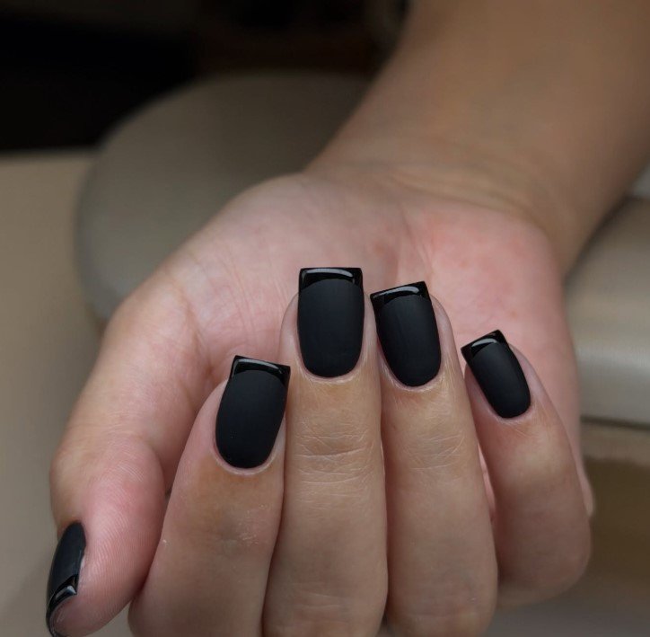 Black Nails