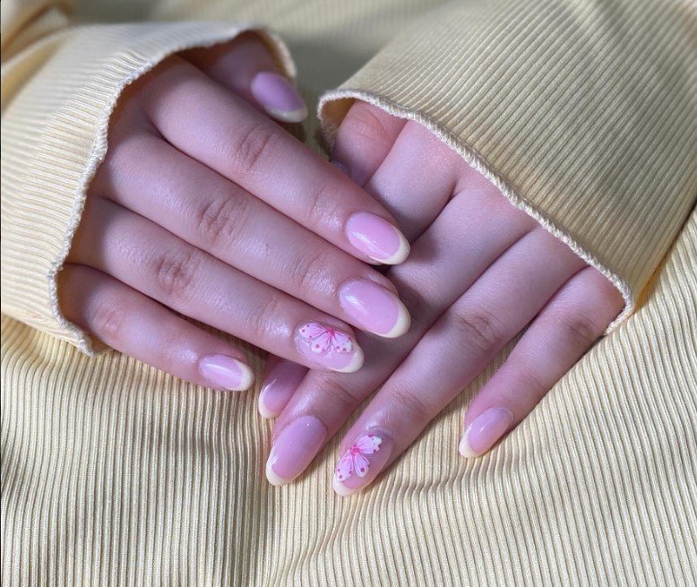 butter yellow nails