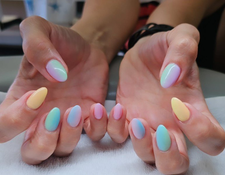 pastel nail design