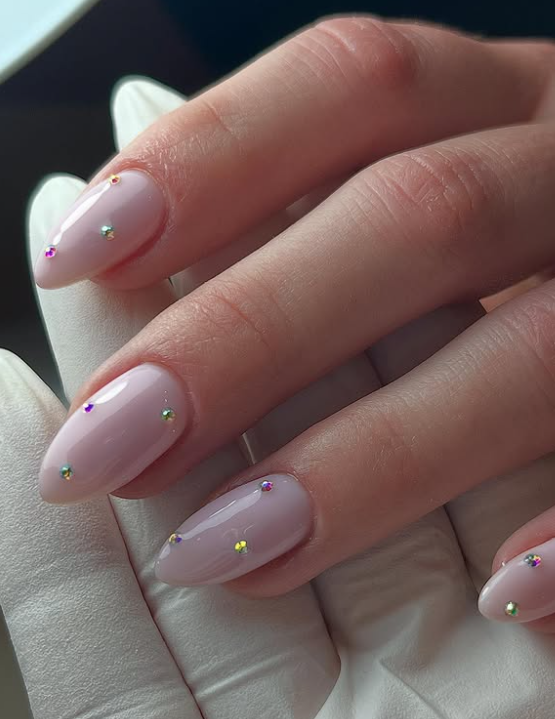 19. Ombre Pink to White with Rhinestone Bows