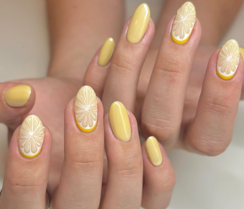 Citrus Lemon Summer Nails