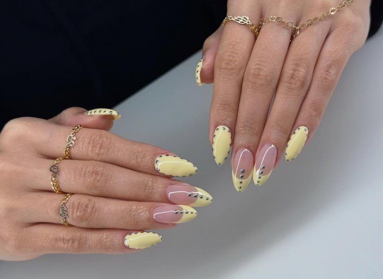 butter yellow nail
