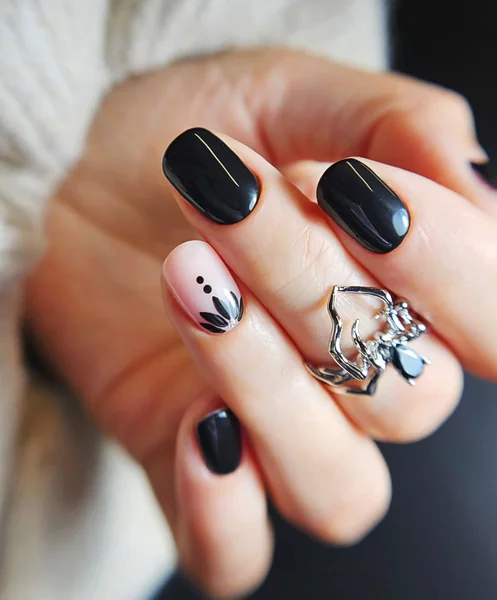 Floral Black Nails