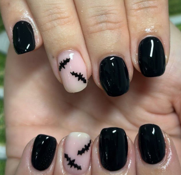 Bat Nail Ideas