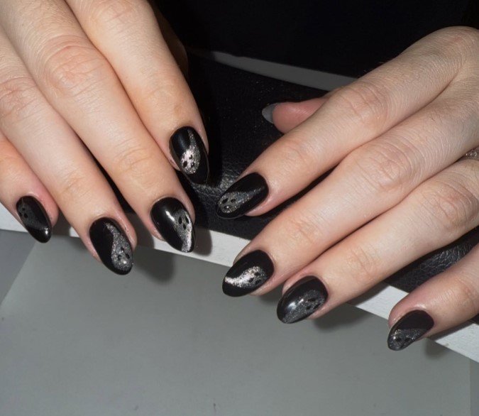 short spooky nail