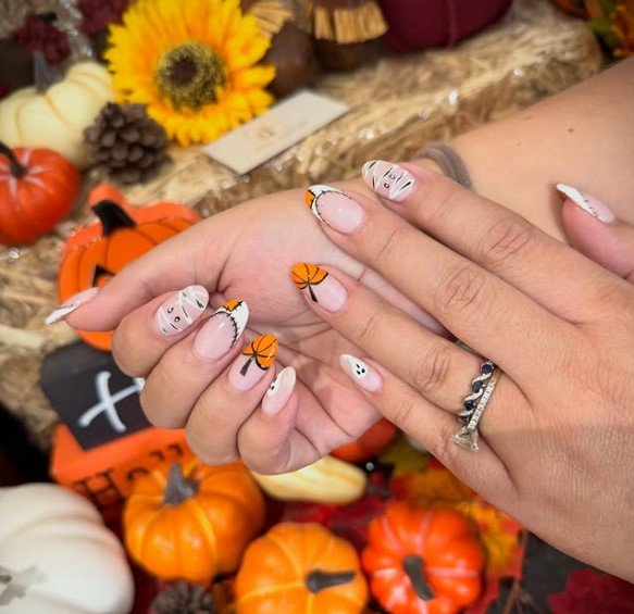 mini pumpkin nail